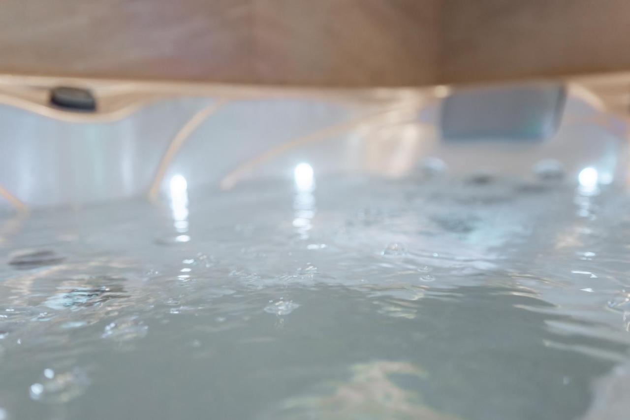 Chalet Imbosc'ché - B&B in beautiful surroundings Livigno Exterior foto