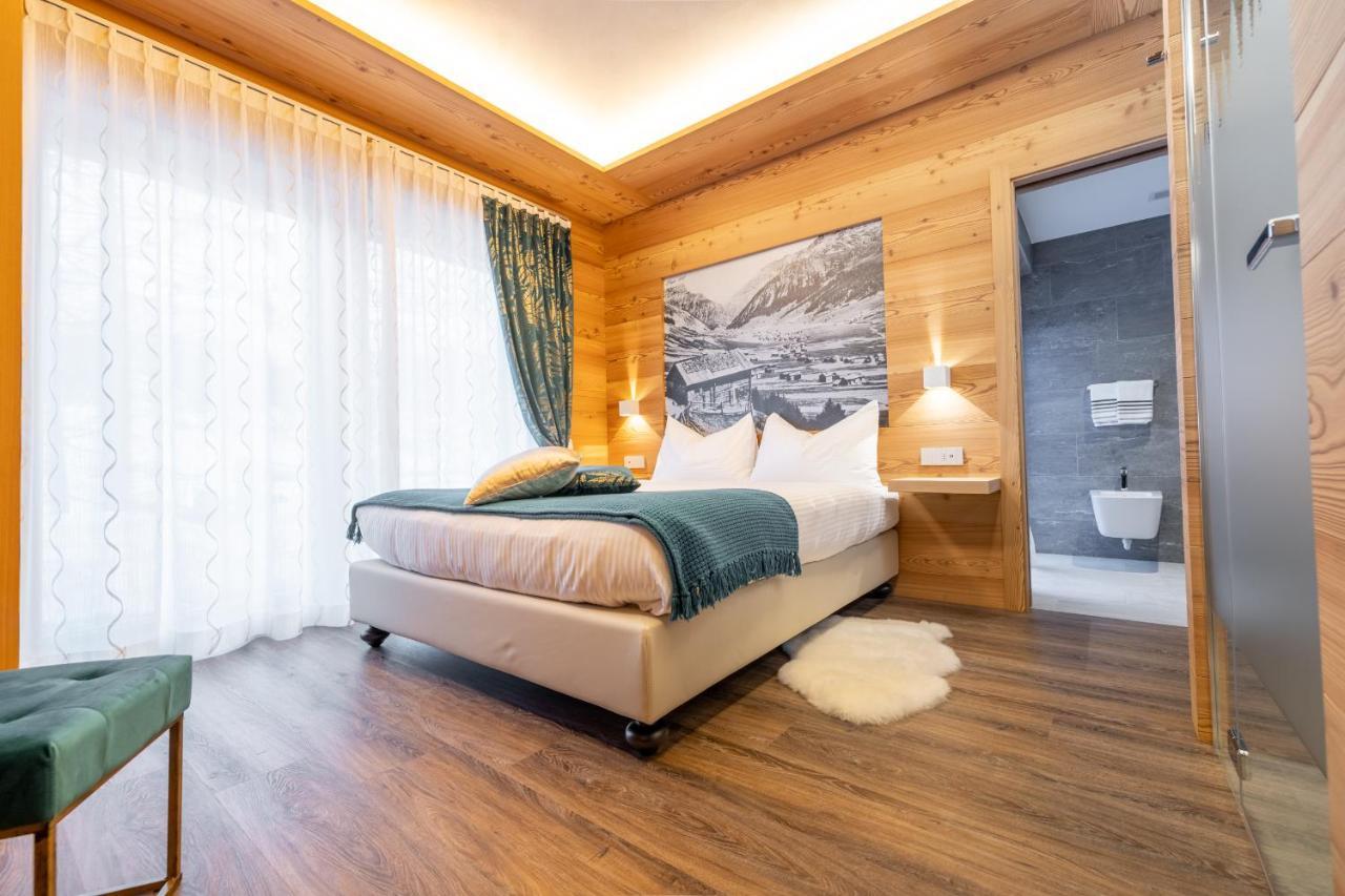 Chalet Imbosc'ché - B&B in beautiful surroundings Livigno Exterior foto